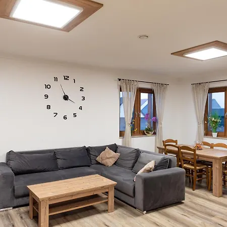 Apartament Nad Stajnia Krosnica  Екстер'єр фото