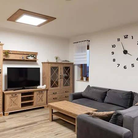 Apartament Nad Stajnia Krosnica  Екстер'єр фото