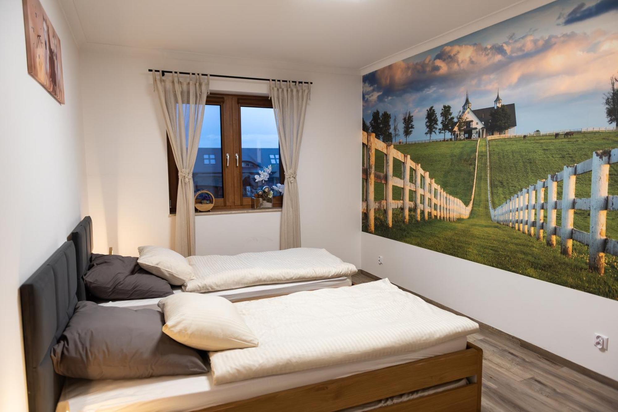 Nad Stajnia Apartment
